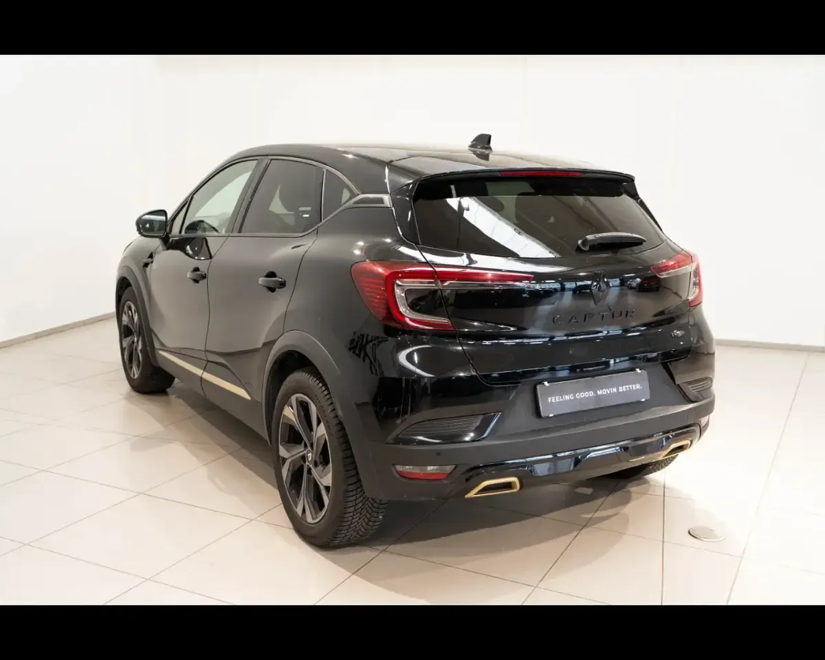Usata Renault Captur Engineered 94 CV (69 kW) 2023 Nero nacre' SUV