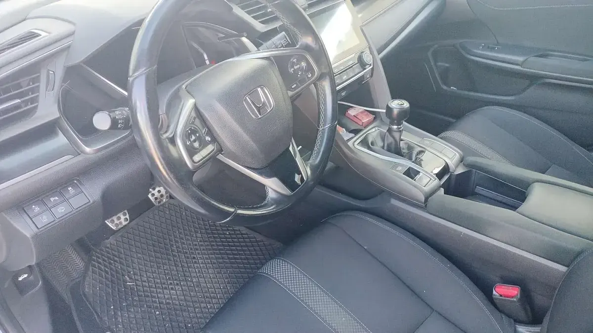 Usata Honda Civic Elegance 120 CV (88 kW) 2020 Berlina