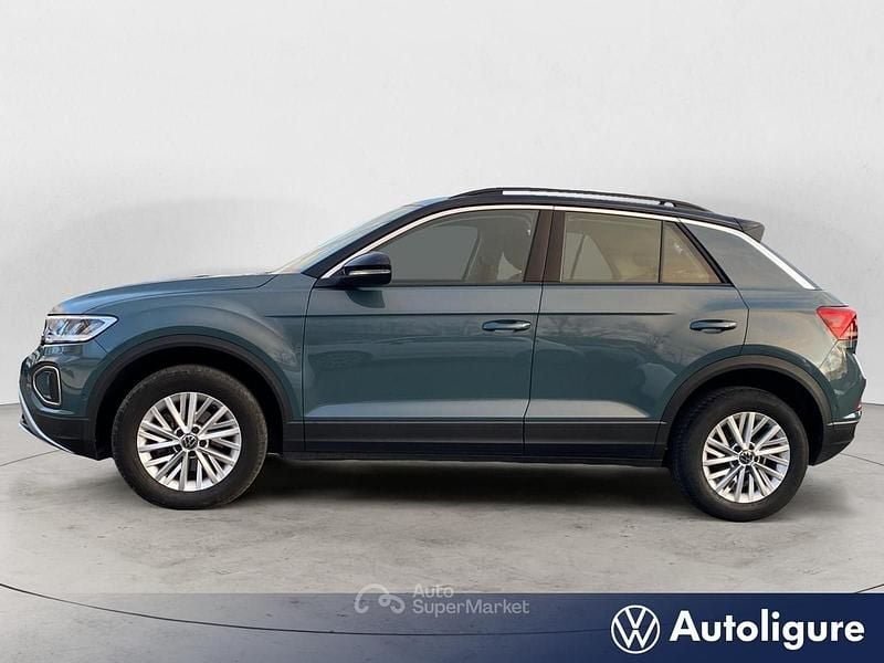 Usata VW T-Roc Life 150 CV (110 kW) 2024 Blu/azzurro SUV