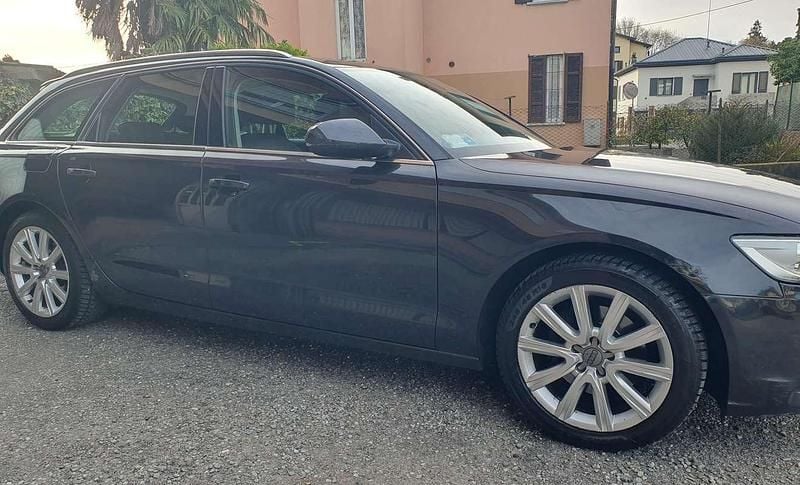 Usata Audi A6 Business Plus 177 CV (130 kW) 2014 Grigio Station wagon