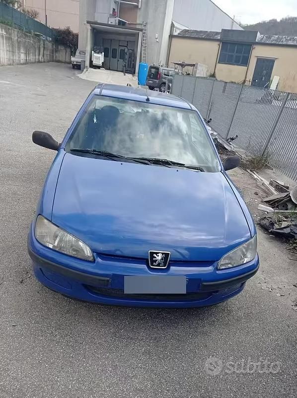 Usata Peugeot 106 2001 Blu Utilitaria