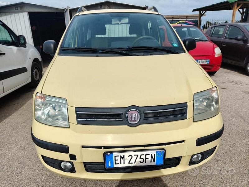 Usata Fiat Panda Dynamic 69 CV (50 kW) 2012 Beige Utilitaria