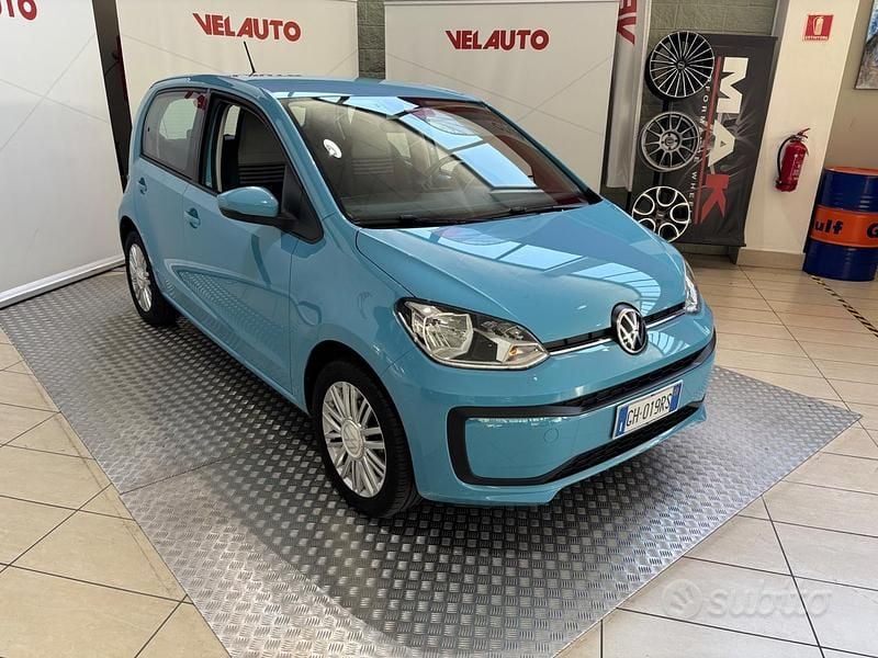 Usata VW up! Move 65 CV (47 kW) 2022 Blu Utilitaria