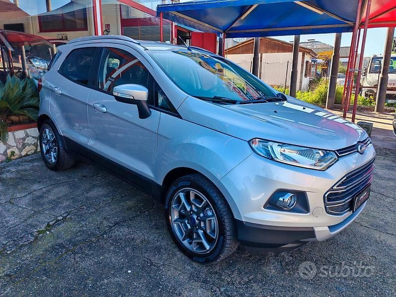 Begagnad Ford Ecosport Titanium 95 HK (69 kW) 2016 Grå SUV