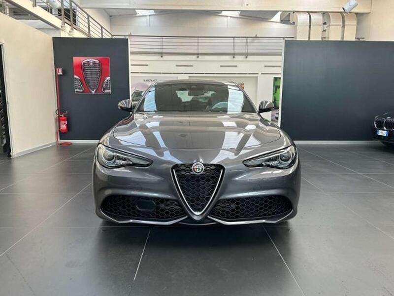 Usato 2022 Alfa Romeo Giulia 2.1 Diesel 211 CV (43.900 €)