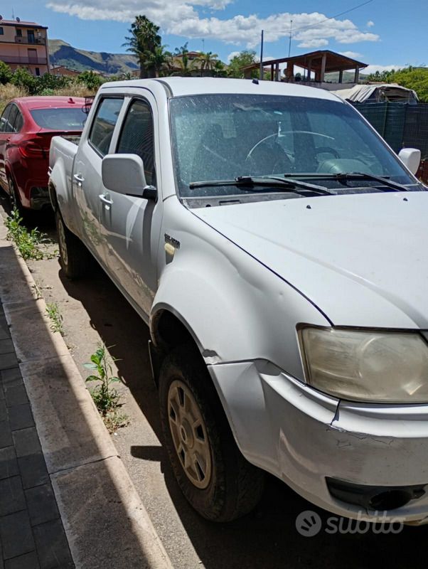 Usata 2012 Tata Xenon Pick-up | 2000 € - Immagine 1/4
