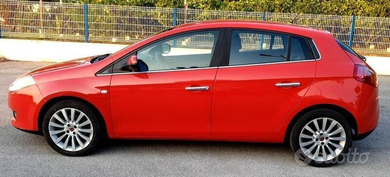 Usata Fiat Bravo Active 120 CV (88 kW) 2008 Rosso Utilitaria