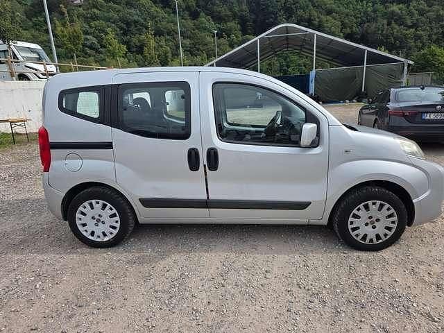 Usata Fiat Qubo Trekking 69 CV (50 kW) 2010 Grigio Monovolume