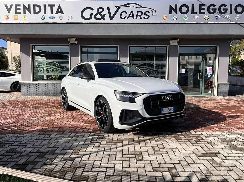 Bianco Usata 2021 Audi Q8 Competition SUV | 59.999 € (Ottimo prezzo) - Immagine 1/4