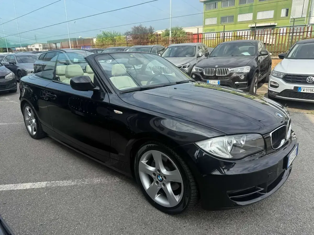 Usata BMW 118 Cabriolet 143 CV (105 kW) 2010 Nero Cabrio