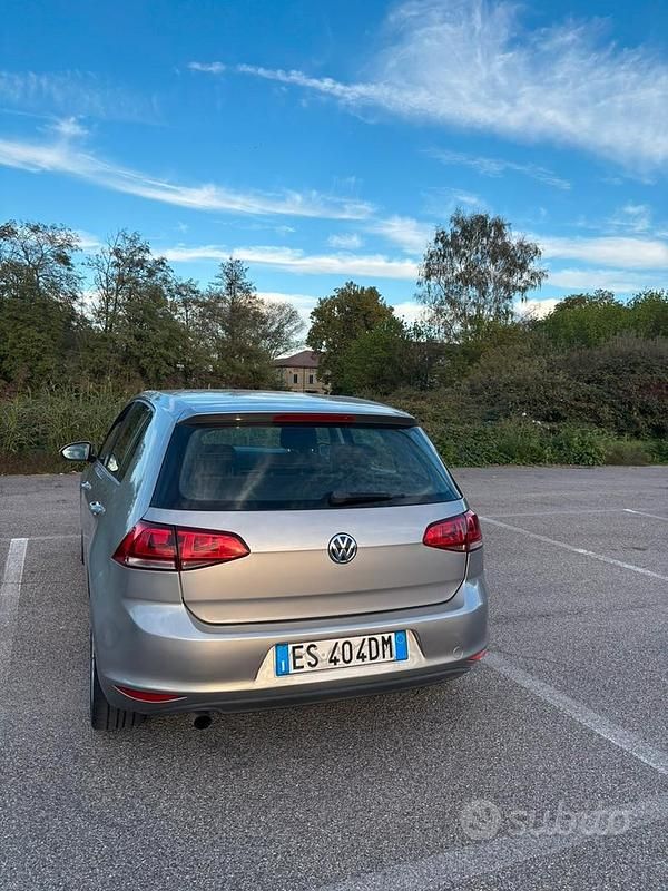 Usata VW Golf VII 110 CV (80 kW) 2013 Grigio Berlina