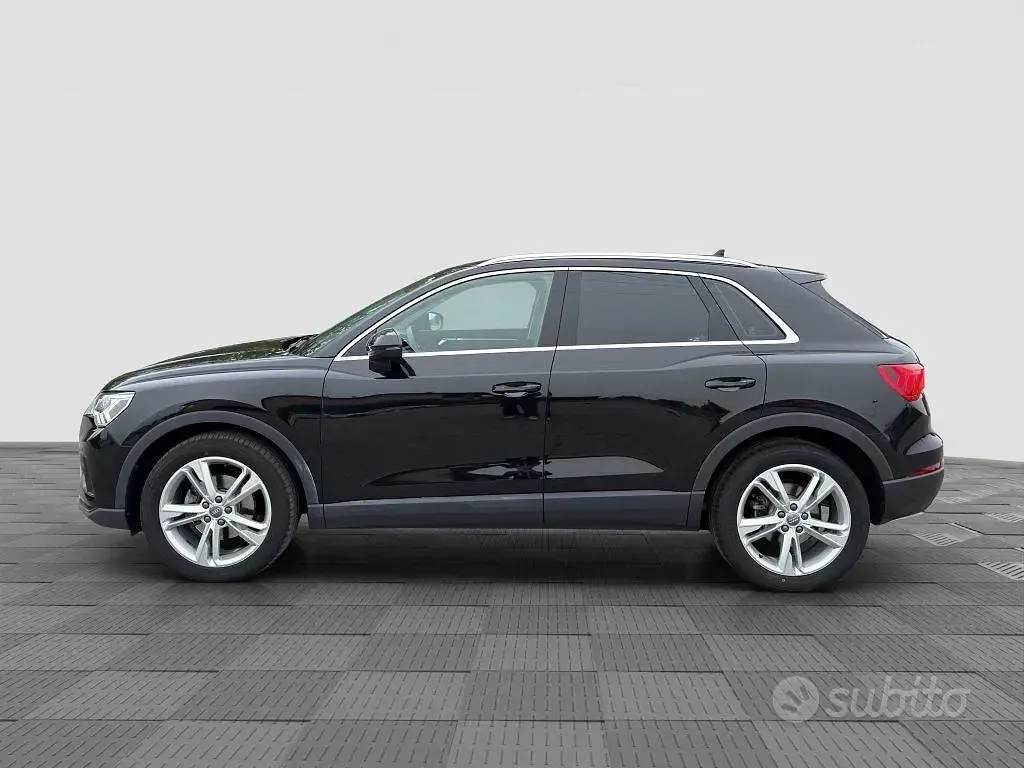 Usata Audi Q3 Business 150 CV (110 kW) 2023 Nero mythos SUV