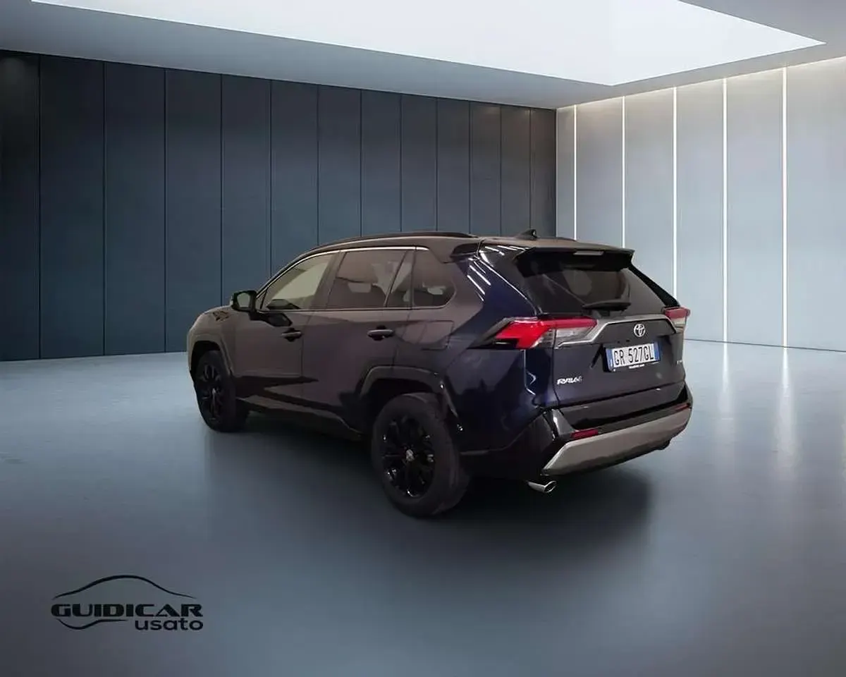 Usata Toyota RAV4 Hybrid Style 218 CV (160 kW) 2023 Blu SUV