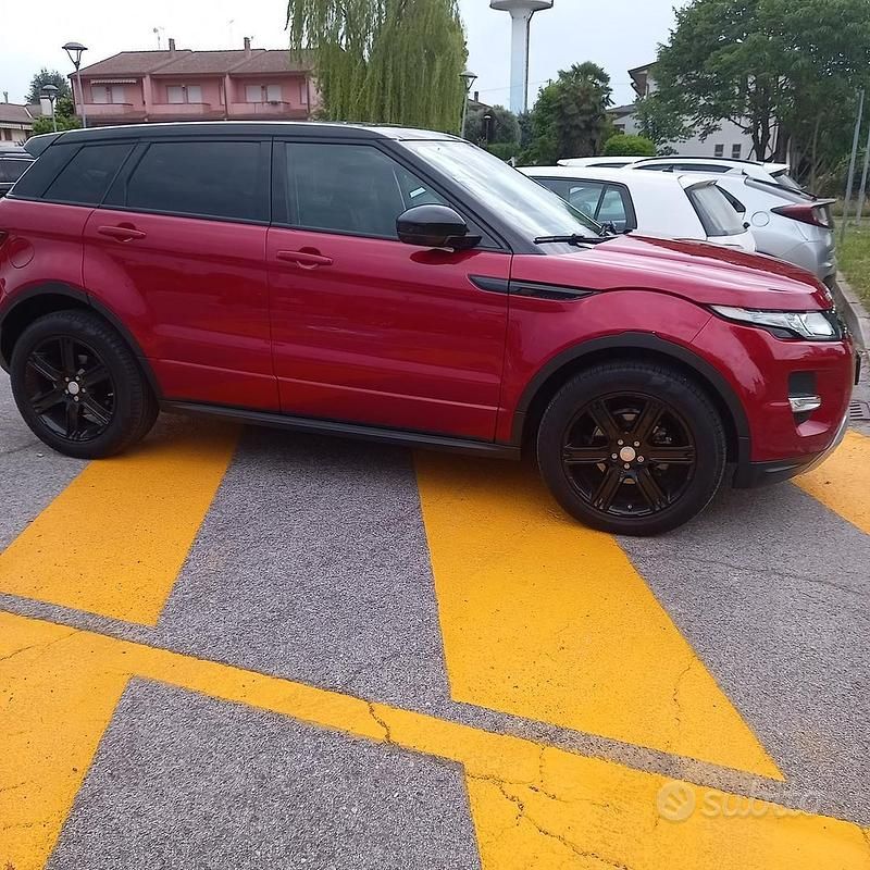 Usata Land Rover Range Rover evoque 150 CV (110 kW) 2015 Rosso SUV