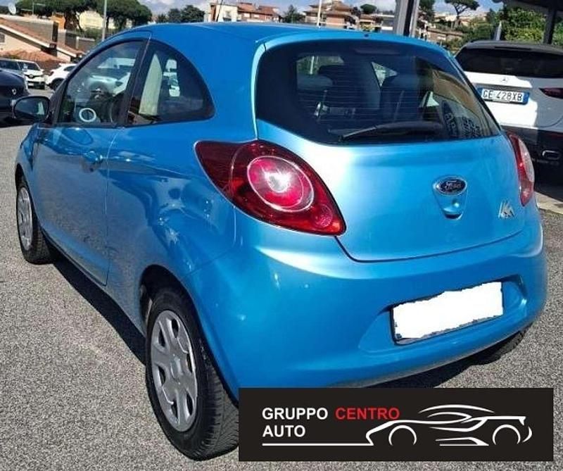 Usata Ford Ka 67 CV (49 kW) 2016 Blu/azzurro Berlina
