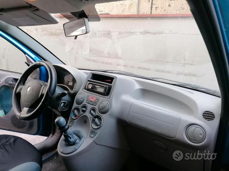 Usata Fiat Panda Dynamic 2003 Blu Utilitaria