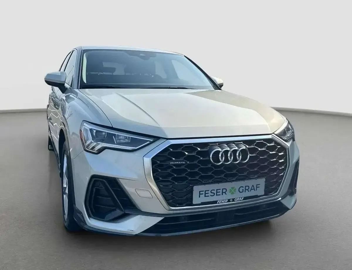 Usata Audi Q3 Sportback S-Line 190 CV (139 kW) 2020 Argento SUV