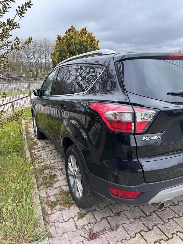 Usata Ford Kuga Titanium 150 CV (110 kW) 2018 Nero SUV