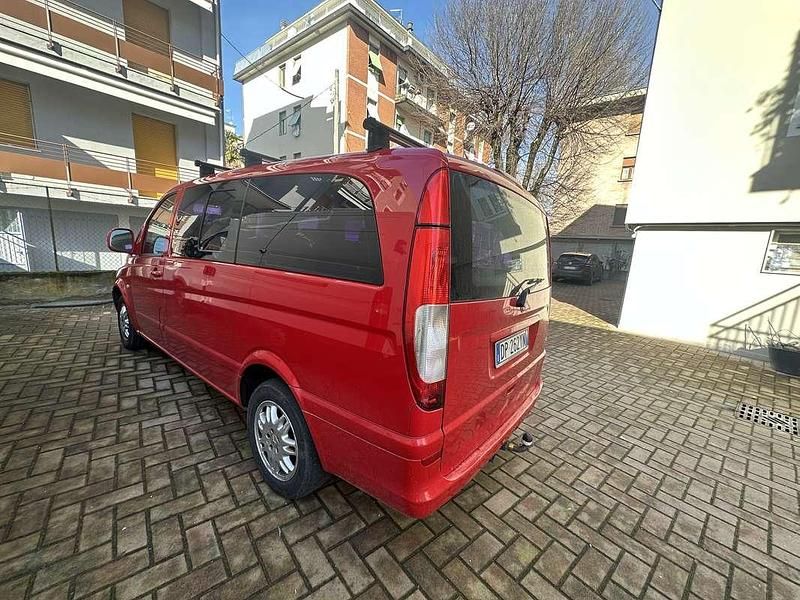 Usata Mercedes Vito 150 CV (110 kW) 2008 Rosso Furgone