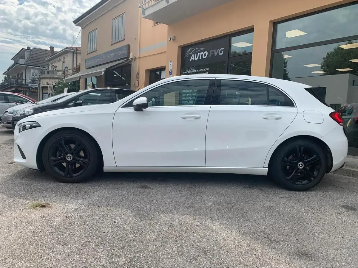 Usata Mercedes A180 116 CV (85 kW) 2018 Bianco Berlina