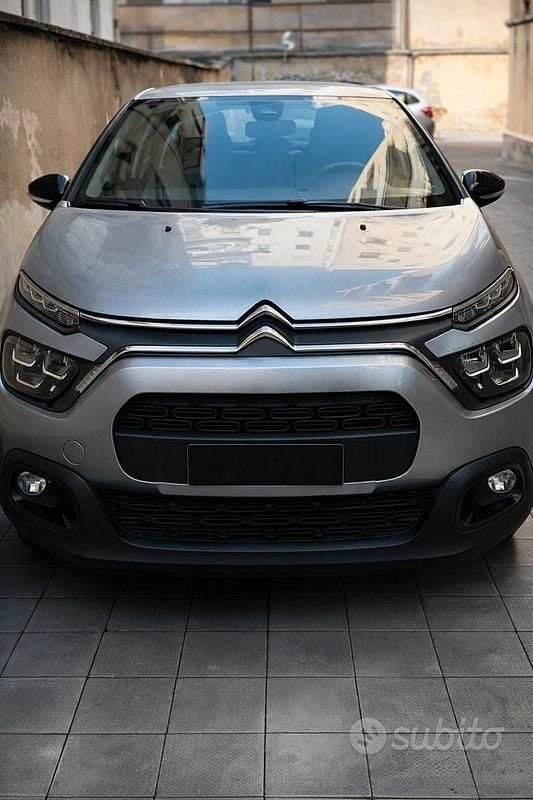 Usata Citroën C3 Shine 102 CV (75 kW) 2020 Grigio Berlina