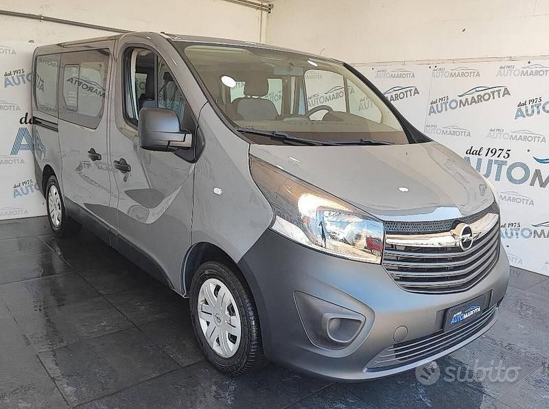 Usata Opel Vivaro S 125 CV (91 kW) 2017 Grigio(met.) Monovolume