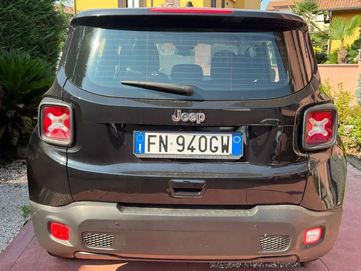 Usata Jeep Renegade Longitude 110 CV (80 kW) 2018 Nero SUV