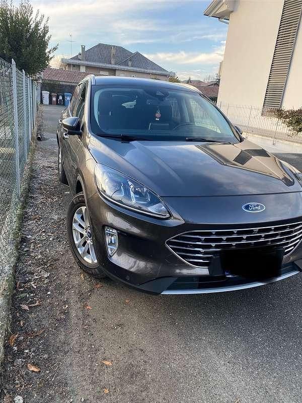 Usata 2020 Ford Kuga Titanium SUV | 17.800 € (Buon prezzo) - Immagine 1/4