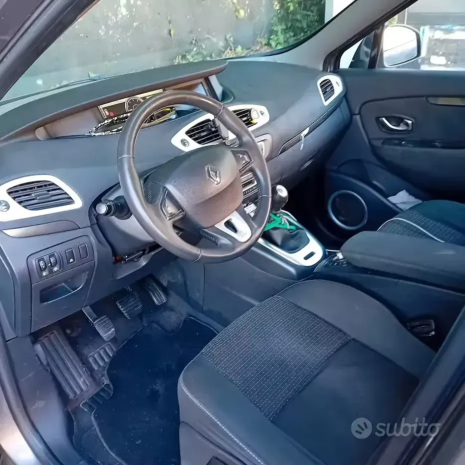 Usata Renault Scenic E-Tech 2010 Grigio