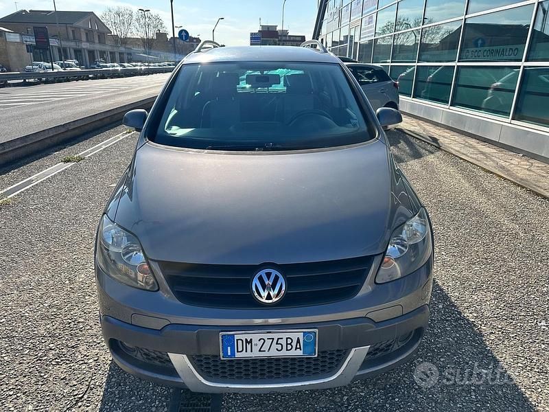 Usata VW Golf Plus Cross 140 CV (102 kW) 2007 Grigio Monovolume