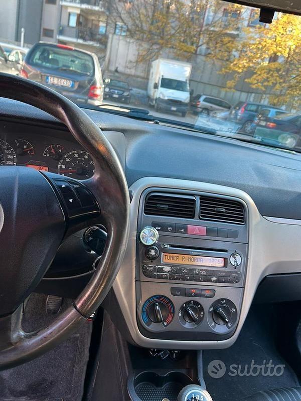 Usata Fiat Grande Punto 75 CV (55 kW) 2008 Utilitaria