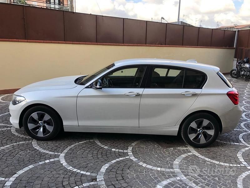 Usata BMW 118 150 CV (110 kW) 2015 Bianco Utilitaria