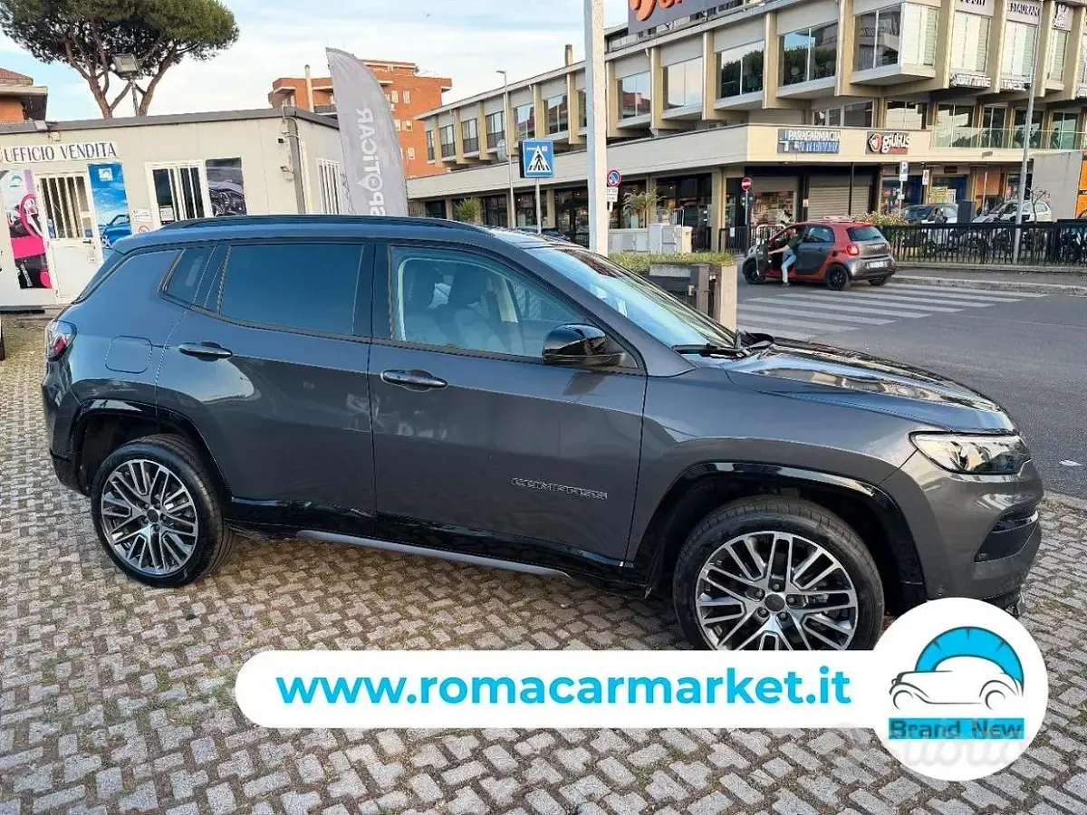 Usata Jeep Compass Summit 131 CV (96 kW) 2025 Grigio SUV