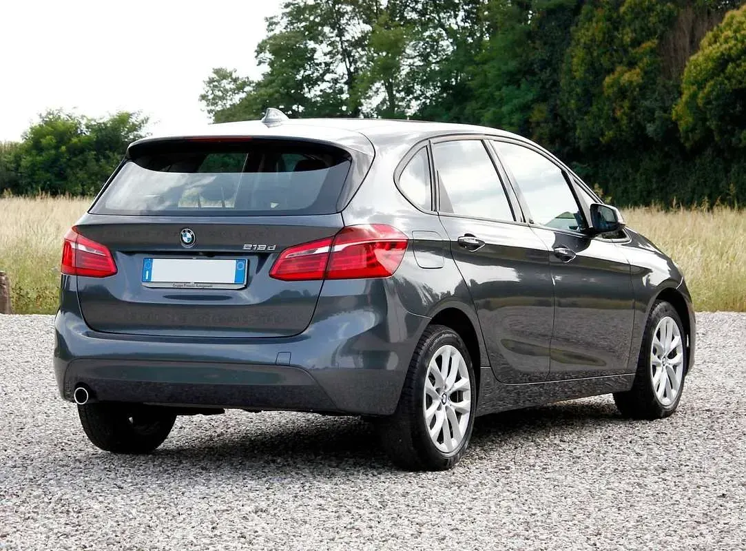 Usata BMW 218 Active Tourer Advantage 150 CV (110 kW) 2016 Grigio Monovolume