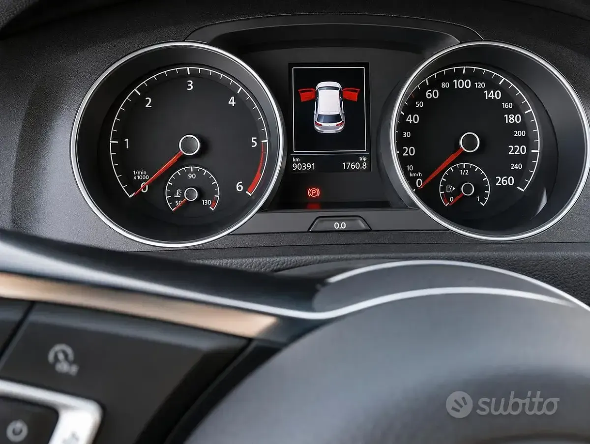 Usata VW Golf VII R-line 115 CV (84 kW) 2019 Bluazzurro Berlina