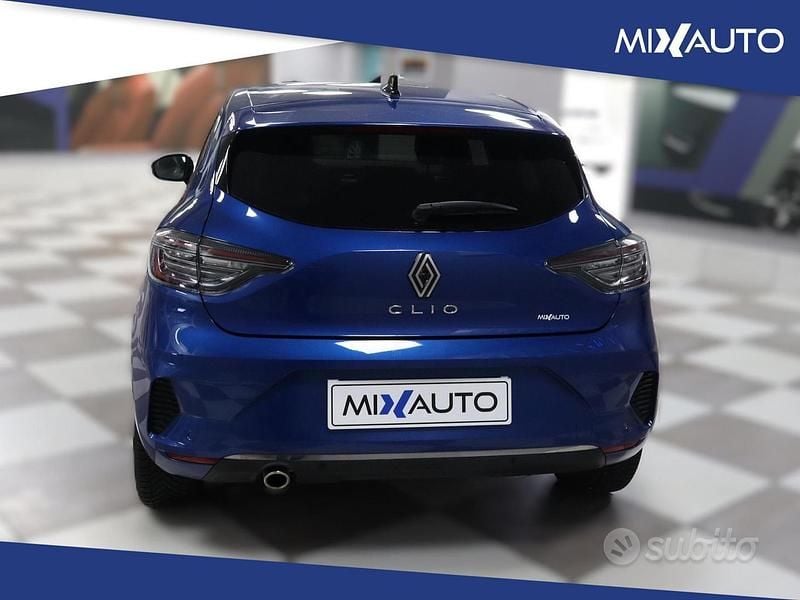Usata Renault Clio V Techno 91 CV (66 kW) 2025 Blu Berlina