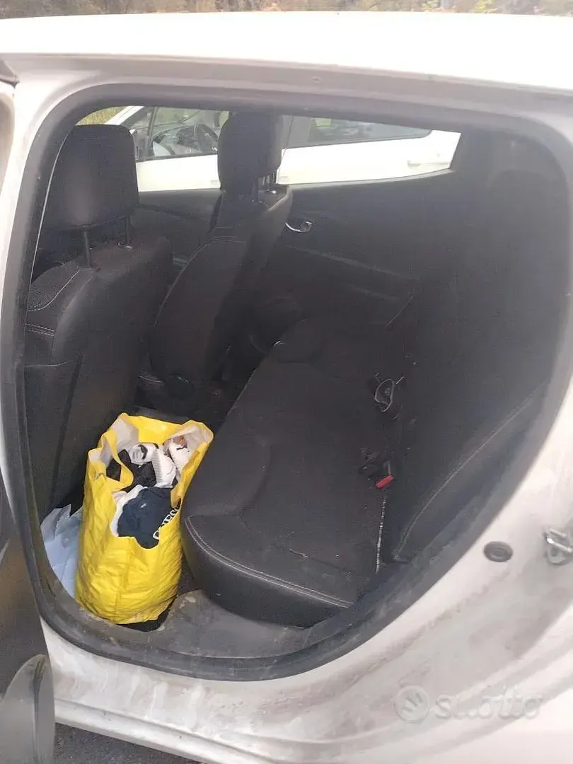 Usata Renault Clio 90 CV (66 kW) 2014 Bianco Utilitaria