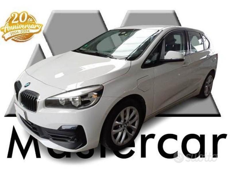 Usata BMW 225 Active Tourer iPerformance 136 CV (100 kW) 2019 Bianco Monovolume