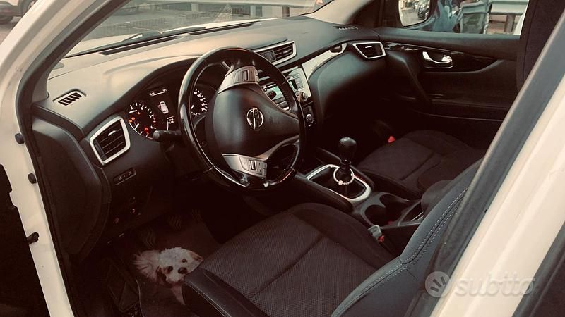 Usata Nissan Qashqai 115 CV (84 kW) 2016 Bianco SUV