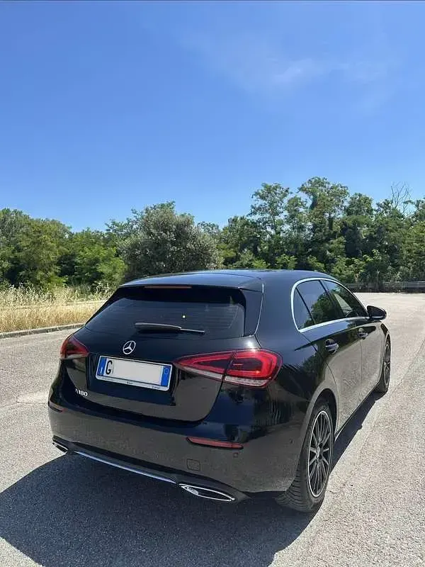 Usata Mercedes A180 Business 136 CV (100 kW) 2020 Nero Berlina