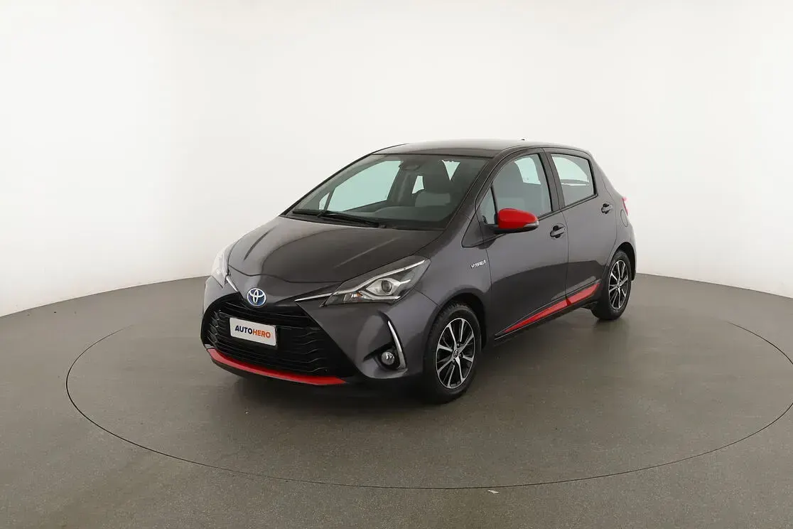 Usata Toyota Yaris Hybrid Active 101 CV (74 kW) 2018 Berlina