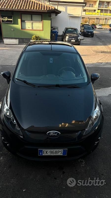 Usata Ford Fiesta 2011 Nero Utilitaria