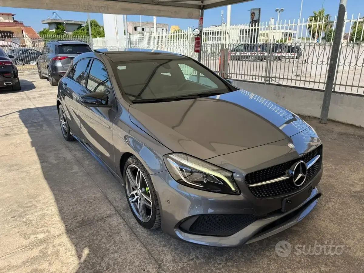 Usata Mercedes A220 177 CV (130 kW) 2016 Grigio Berlina