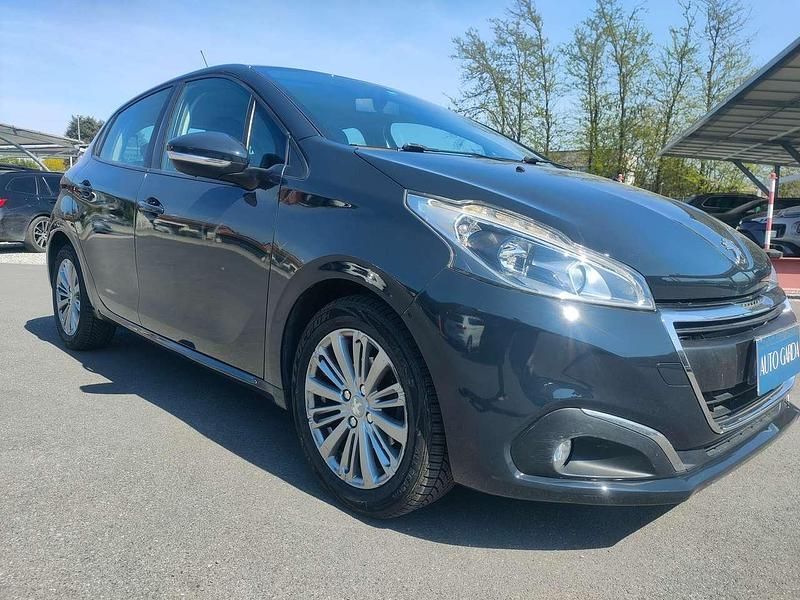 Usata Peugeot 208 Active 82 CV (60 kW) 2018 Grigio Utilitaria