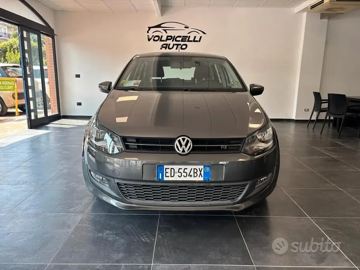 Usata VW Polo 90 CV (66 kW) 2010 Grigio Utilitaria