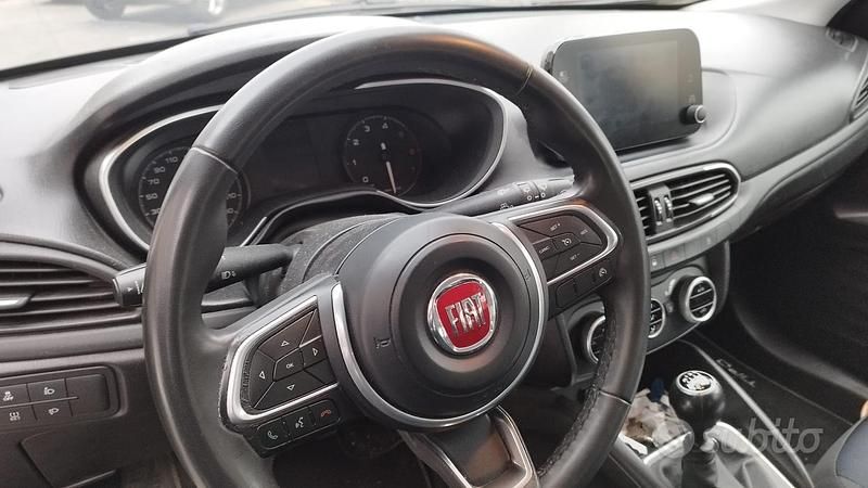Usata Fiat Tipo S 130 CV (95 kW) 2021 Blu Station wagon