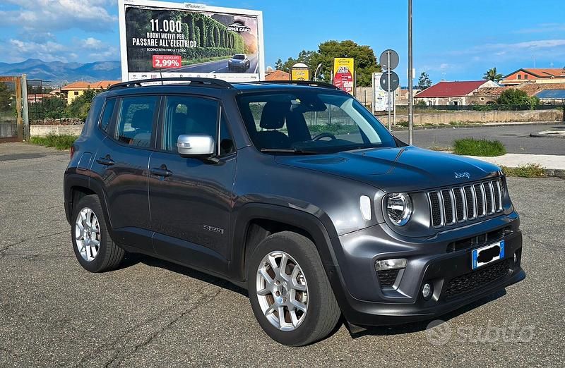Grigio Usata 2022 Jeep Renegade Limited SUV | 18.000 € (Buon prezzo) - Immagine 1/4