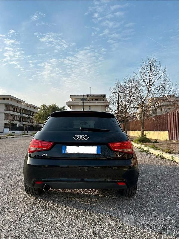 Usata Audi A1 90 CV (66 kW) 2012 Nero Berlina