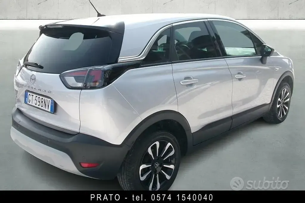 Usata Opel Crossland Elegance 110 CV (80 kW) 2024 Argento SUV