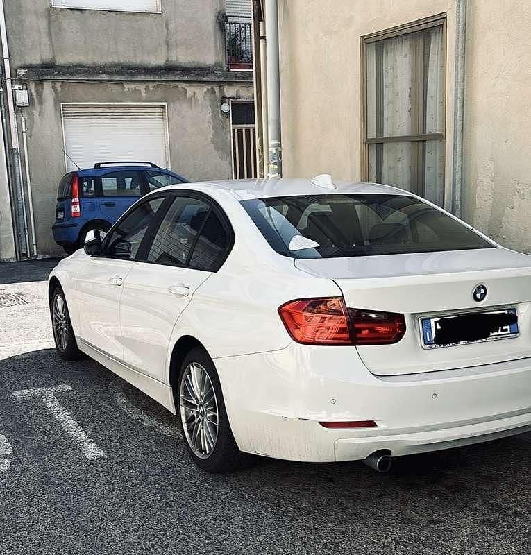 Usata BMW 320 184 CV (135 kW) 2012 Berlina